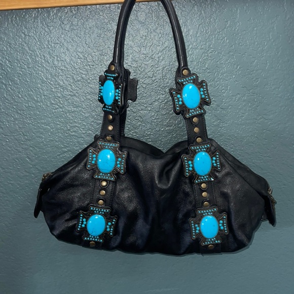 Luck and Charm Purse - Picture 1 of 6